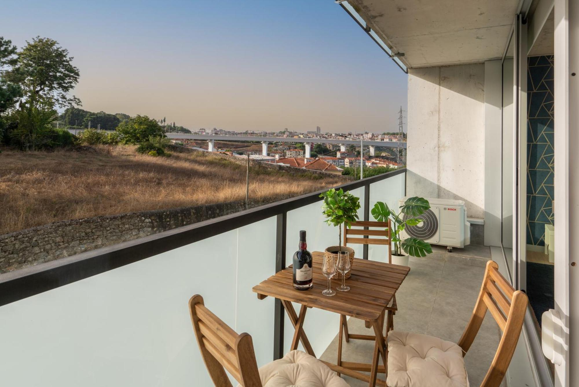 Host Wise - Luxurious Impressive Apartment - Balcony And Pool Vila Nova de Gaia Eksteriør bilde