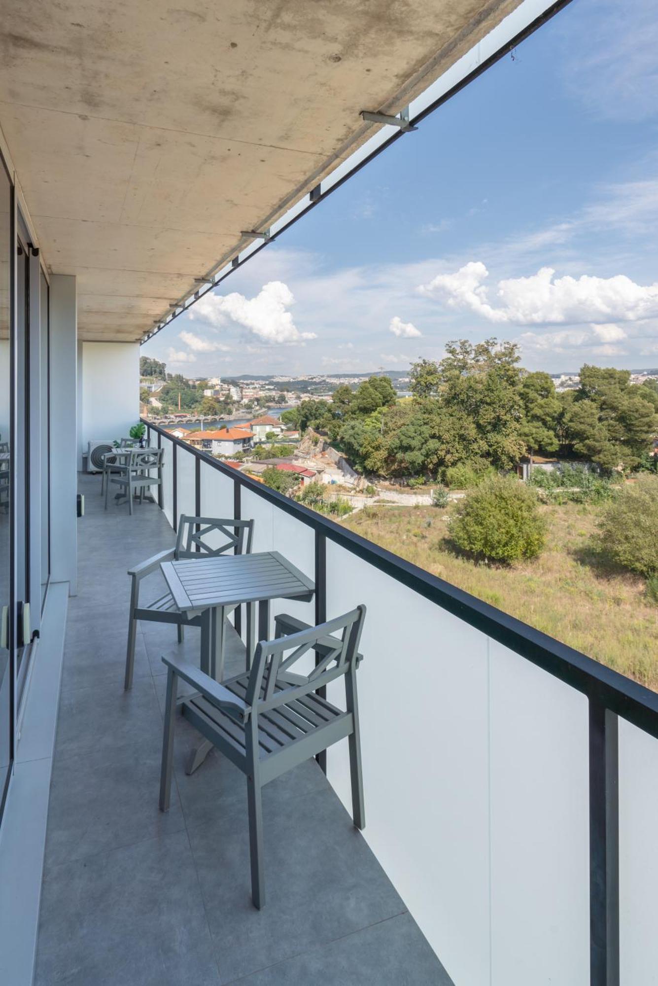 Host Wise - Luxurious Impressive Apartment - Balcony And Pool Vila Nova de Gaia Rom bilde